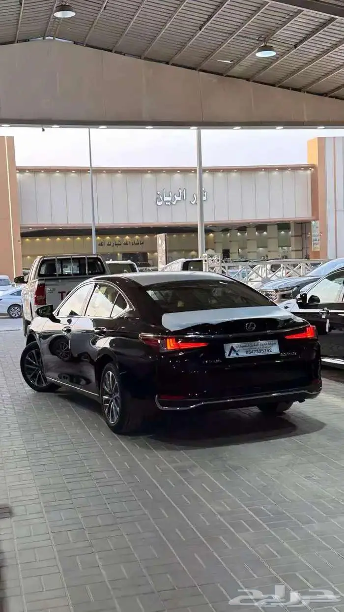 لكزس ES250AA ستاندر سعودي 2025 3