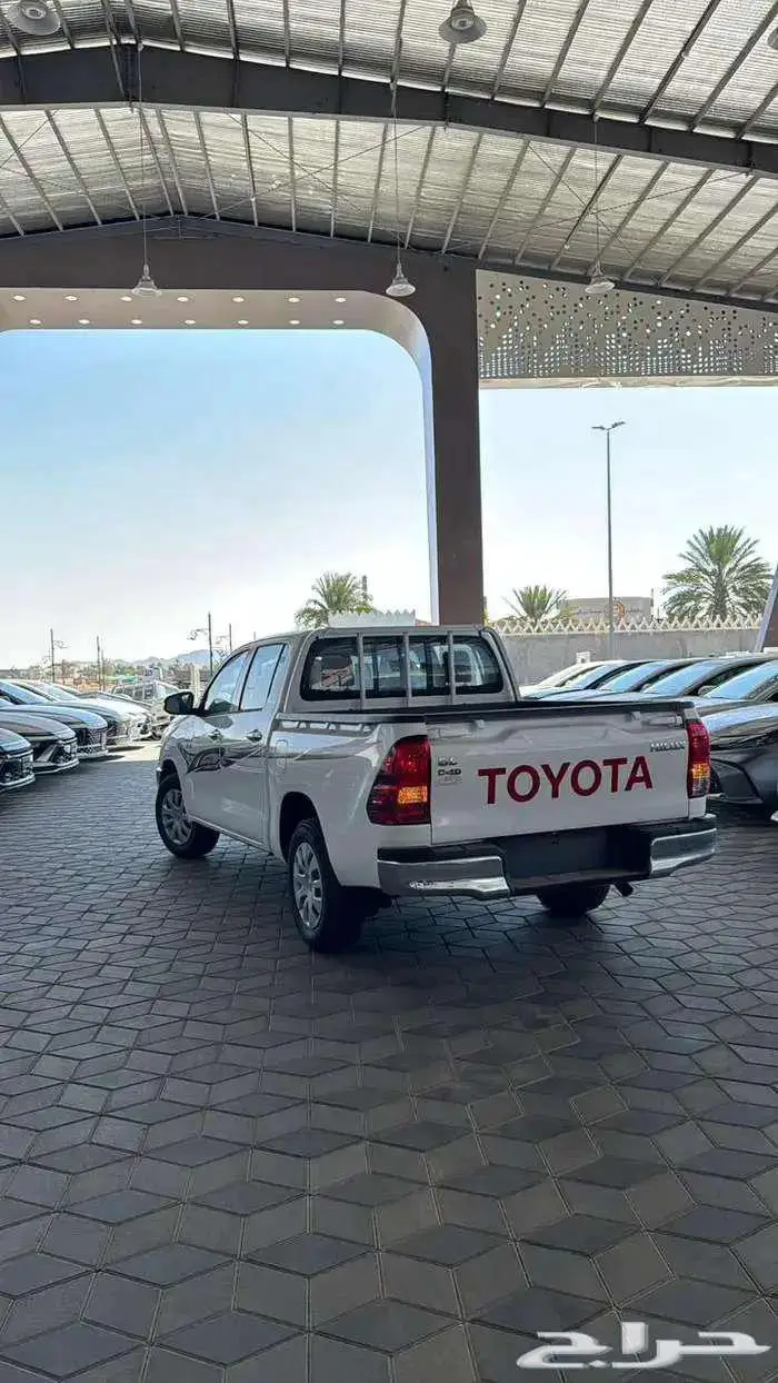 تويوتا هايلكس غمارتين ديزل 2025 - ب 1489 شهريا بدون دفعه 2