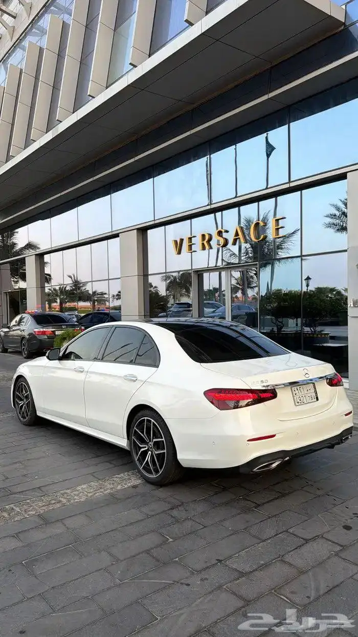 مرسيدس ديزاينو من النوادر E350 2
