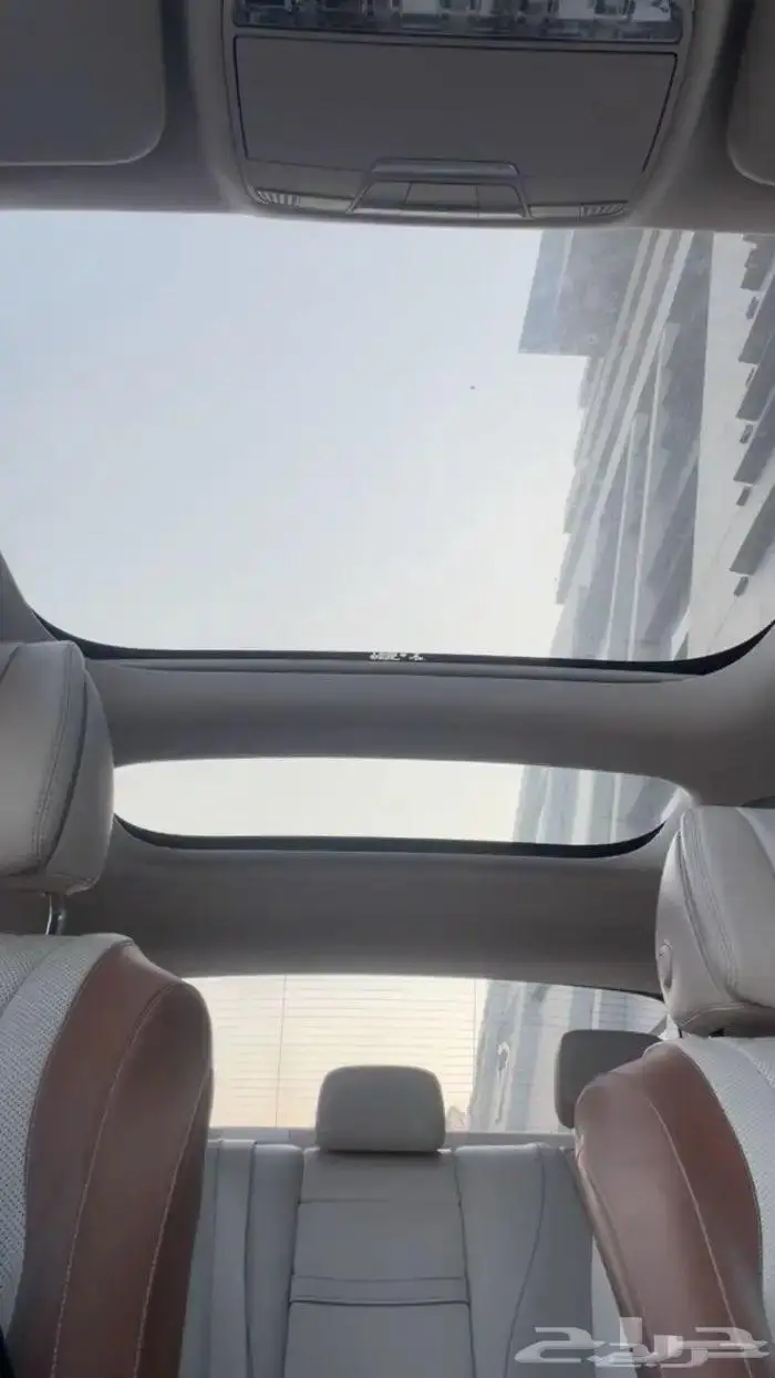 مرسيدس ديزاينو من النوادر E350 8