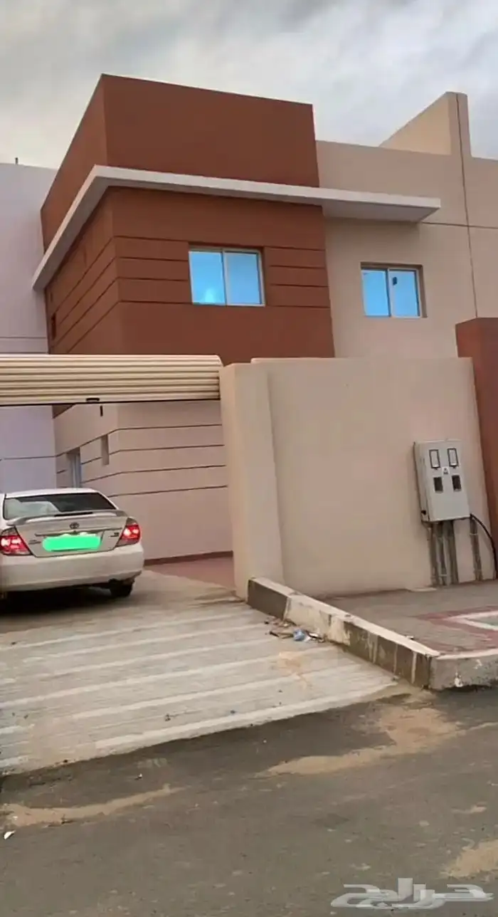 فيلا للإيجار سنوي فقط ضاحية الملك عبدالله مخطط15 1