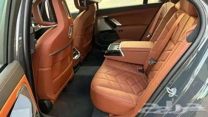 بي أم دبليو 735i موديل 2026 فل كامل أند فجول جديد M Kit 16