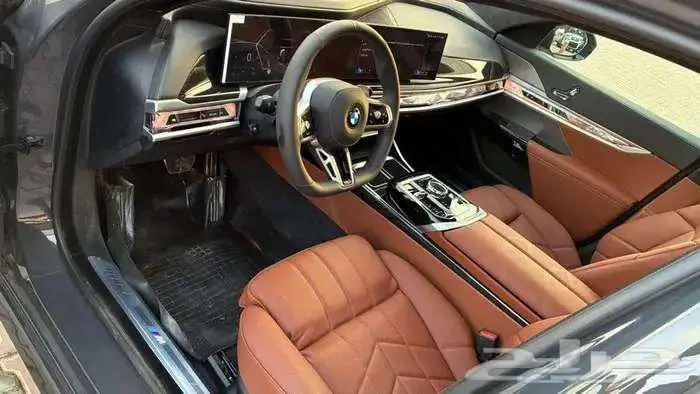 بي أم دبليو 735i موديل 2026 فل كامل أند فجول جديد M Kit 12