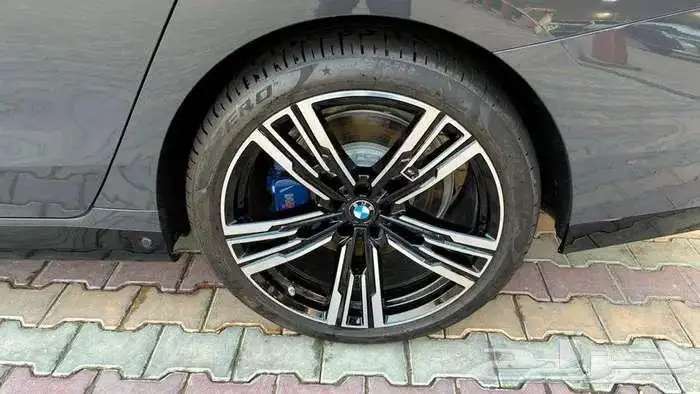 بي أم دبليو 735i موديل 2026 فل كامل أند فجول جديد M Kit 25