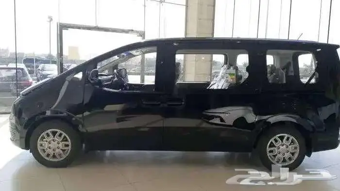 هيونداي استاريا 9 راكب ديزل 2025 أقل سعر بالمملكه 1