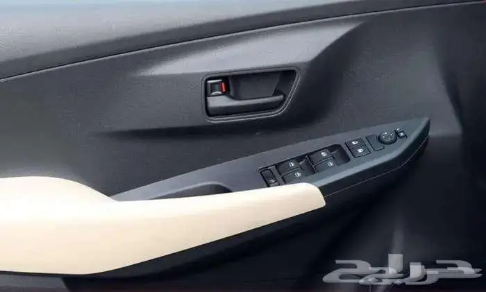 يارس Y بلس ابيض 2026 13