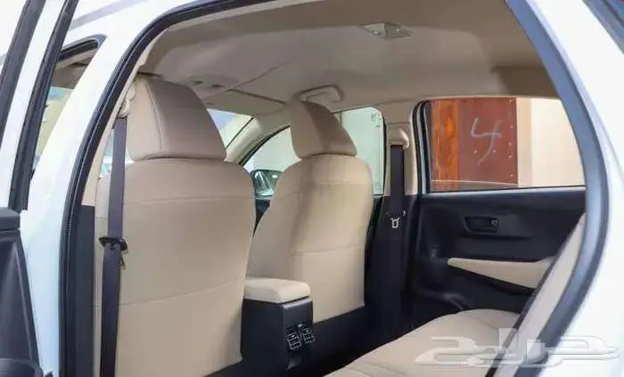 يارس Y بلس ابيض 2026 9