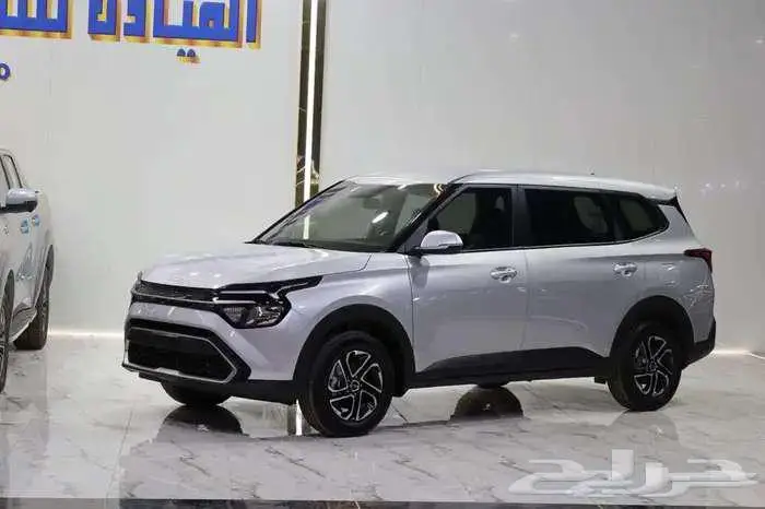 كيا كارينز استاندر 2025 1