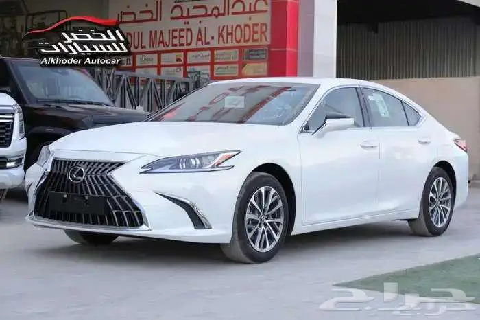 لكزس اي اس 250 12