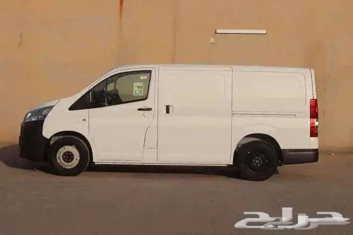 باص بضاعة بنزين سقف منخفضة موديل 2025 6