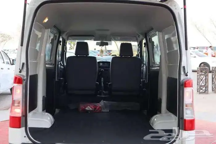 تويوتا لايت اس فان بنزين 2025 سعودي 6