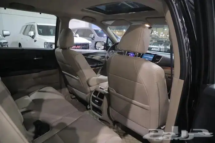 هوندا بايلوت نص فل فتحة سقف جلد ستة سلندر موديل 2019 17