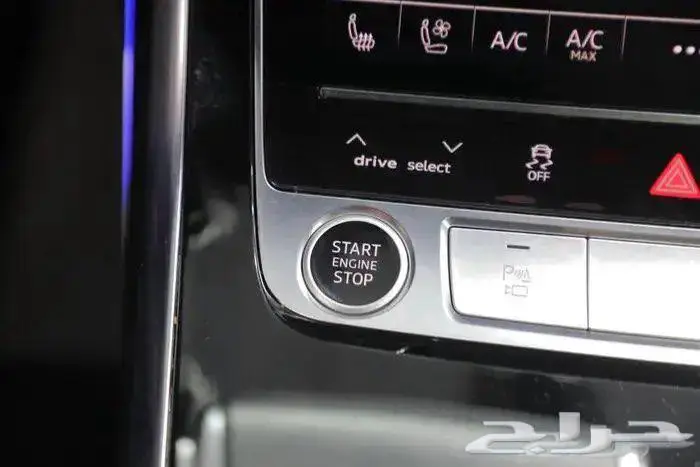 اودي Q8 فل كامل SLine بانوراما جلد ستة سلندر موديل 2022 10