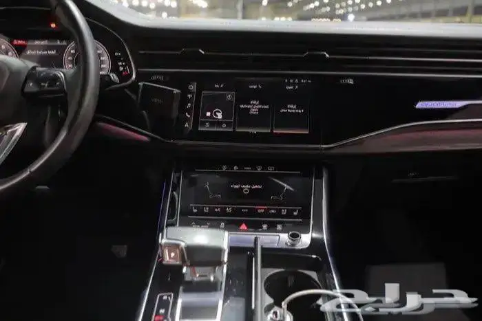 اودي Q8 فل كامل SLine بانوراما جلد ستة سلندر موديل 2022 12