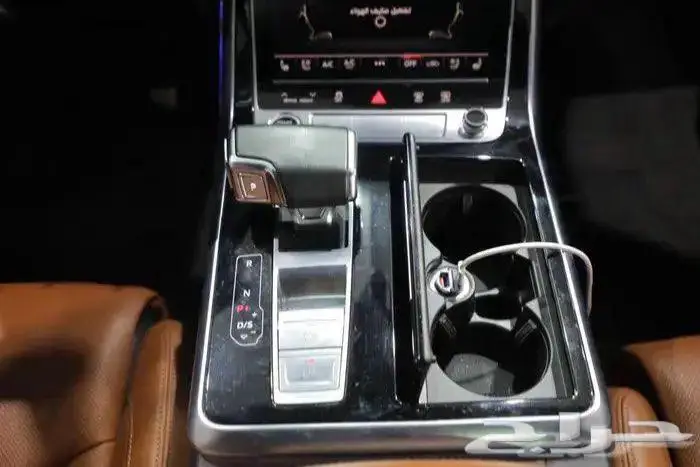 اودي Q8 فل كامل SLine بانوراما جلد ستة سلندر موديل 2022 14