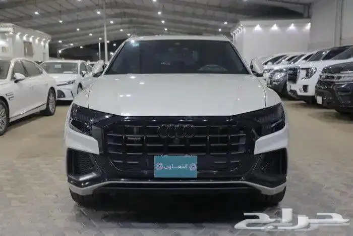 اودي Q8 فل كامل SLine بانوراما جلد ستة سلندر موديل 2022 1