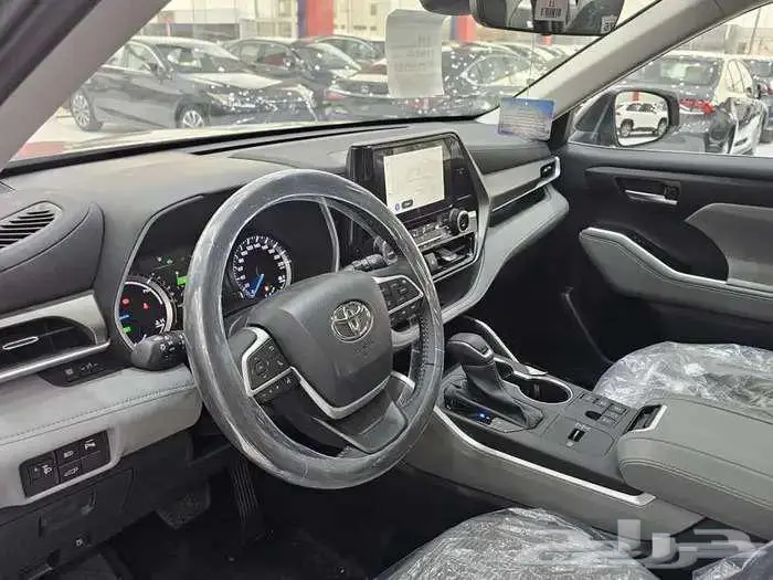 تويوتا هايللندر GLE نص فل هايبرد 2025 كاش وتقسيط جميع البنوك 5