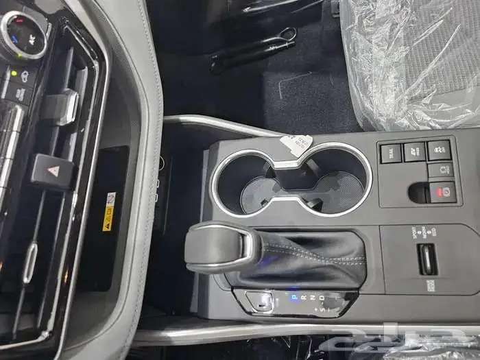 تويوتا هايللندر GLE نص فل هايبرد 2025 كاش وتقسيط جميع البنوك 7