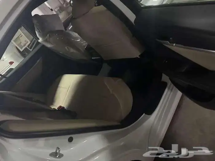 تويوتا كامريLE 2025 قير اوتماتيك بنزين 8