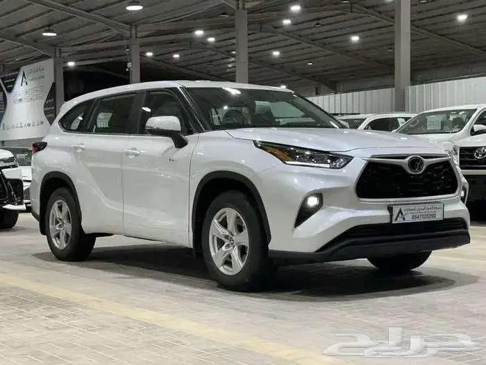 تويوتا هايلاندر LE 4X2 هايبرد 2025 2