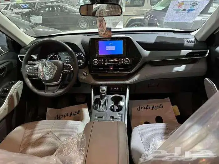 تويوتا هايلاندر LE 4X2 هايبرد 2025 9
