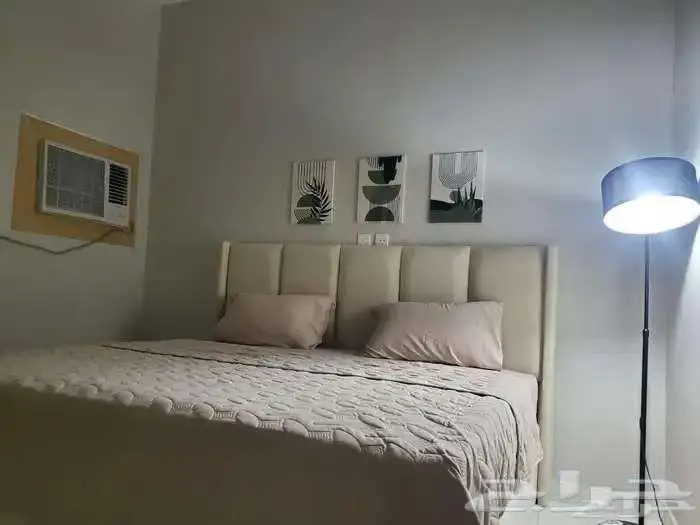 سرير و مرتبة للبيع 200 200 1