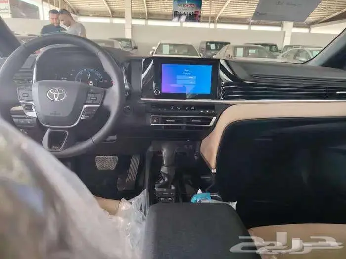 كامري LE هايبرد 2025 15