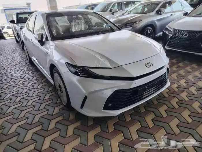 كامري LE هايبرد 2025 12