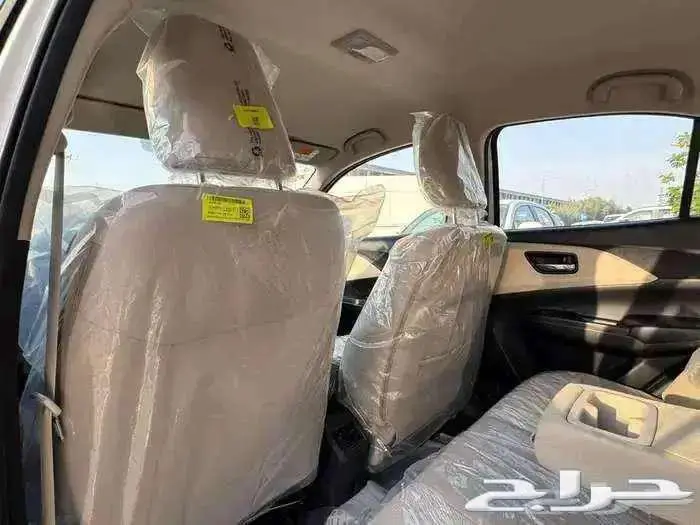 سوزوكي ديزاير استندر GL بنزين 2026 اسعار مناسبه 3