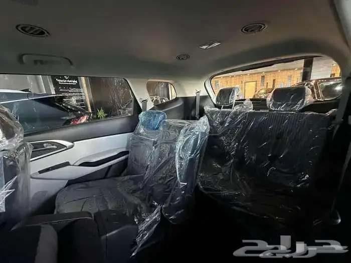 كيا كارينز 2025 8