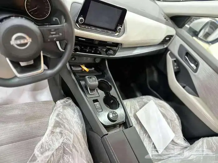 نيسان اكستريل ستاندر 7 مقاعد دبل 2025 و 2026 كاش وقسط 10