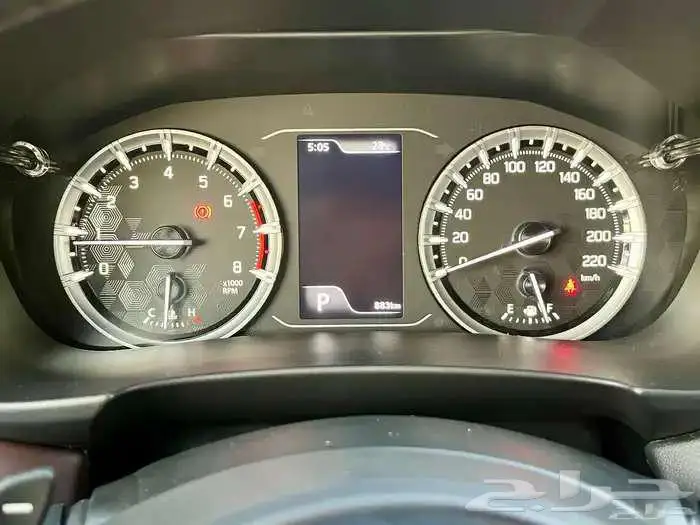 تويوتا اوربان كروزر GXL 2025 ( فل كامل ) 8