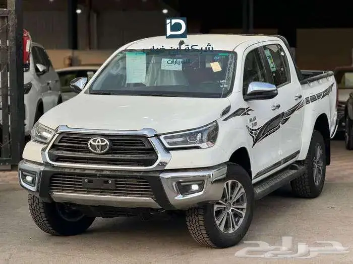 هايلوكس سوبر S-GLX فل غمارتين 2025 بنزين وديزل 0