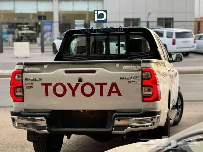 هايلوكس سوبر S-GLX فل غمارتين 2025 بنزين وديزل 2