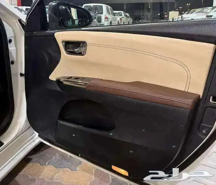 للبيع تويوتا افالون 2014 فل ابشن ليمتيد سعودي ( LIMITED ) 33