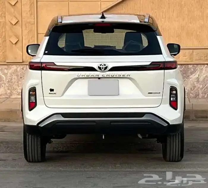 تويوتا اوربان كروزر GXL 2025 ( فل كامل ) 7