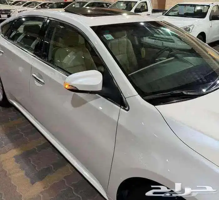 للبيع تويوتا افالون 2014 فل ابشن ليمتيد سعودي ( LIMITED ) 4
