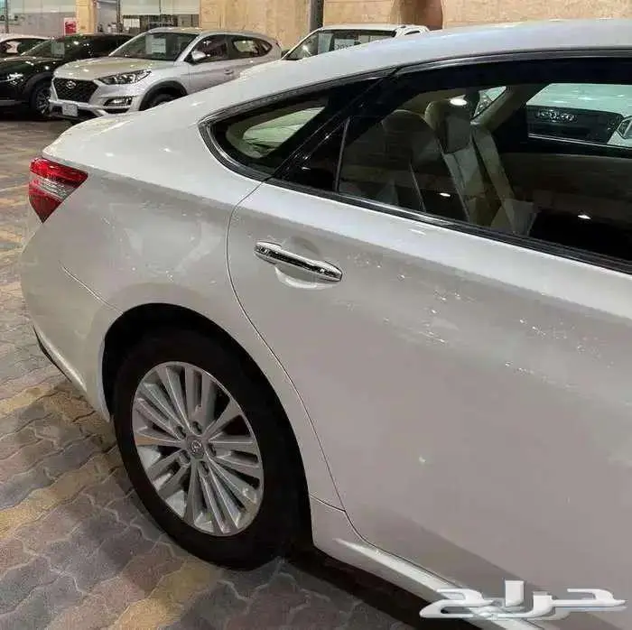 للبيع تويوتا افالون 2014 فل ابشن ليمتيد سعودي ( LIMITED ) 8