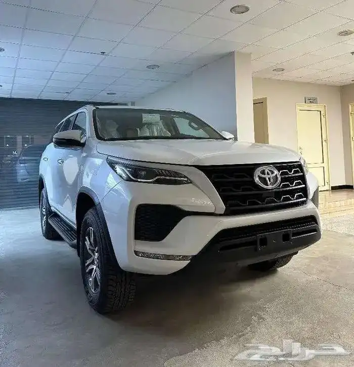 فورتشنر 4سلندر بنزين دفع ثنائي 1