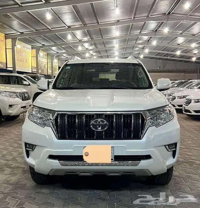 تويوتا برادو TXL 2021 سعودي 4 سلنر بنزين ممشي 83 الف 0
