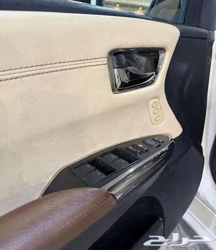 للبيع تويوتا افالون 2014 فل ابشن ليمتيد سعودي ( LIMITED ) 18