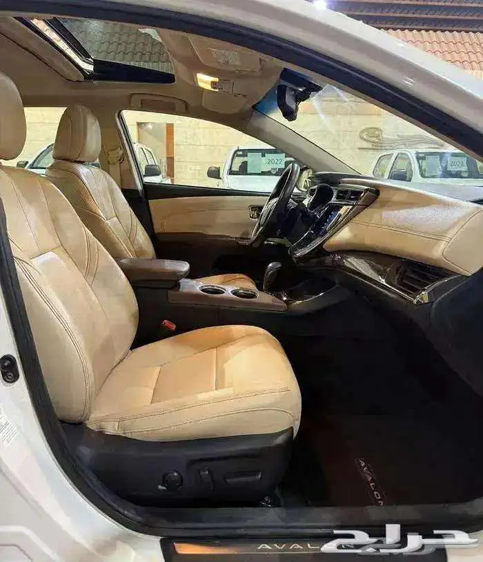 للبيع تويوتا افالون 2014 فل ابشن ليمتيد سعودي ( LIMITED ) 34