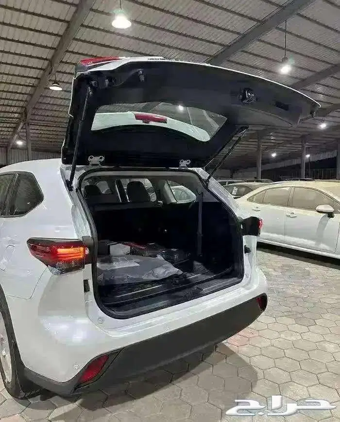 تويوتا هايلاندر LE دبل 2025 (عرض 50 50 بنك الانما بدون ربح) 6