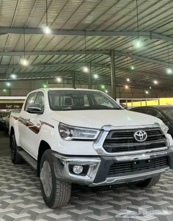 تايوتا هايلكس 2025 GLX-S بنزين بريمي 0