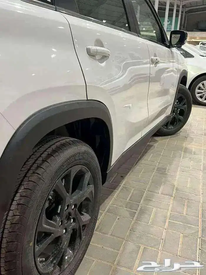 اوربان كروز 2026 فل كامل فتحة بنوراما سقف اسود فئة GLX 6