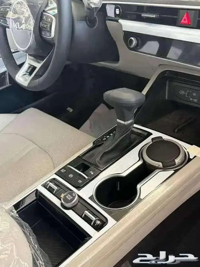 كيا K5 نص فل موديل 2026 بسعر 117185 بالضريبه 3