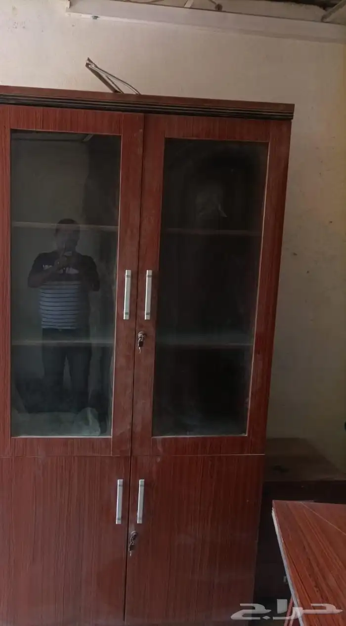 مكتب متكامل مستخدم نظيف 4