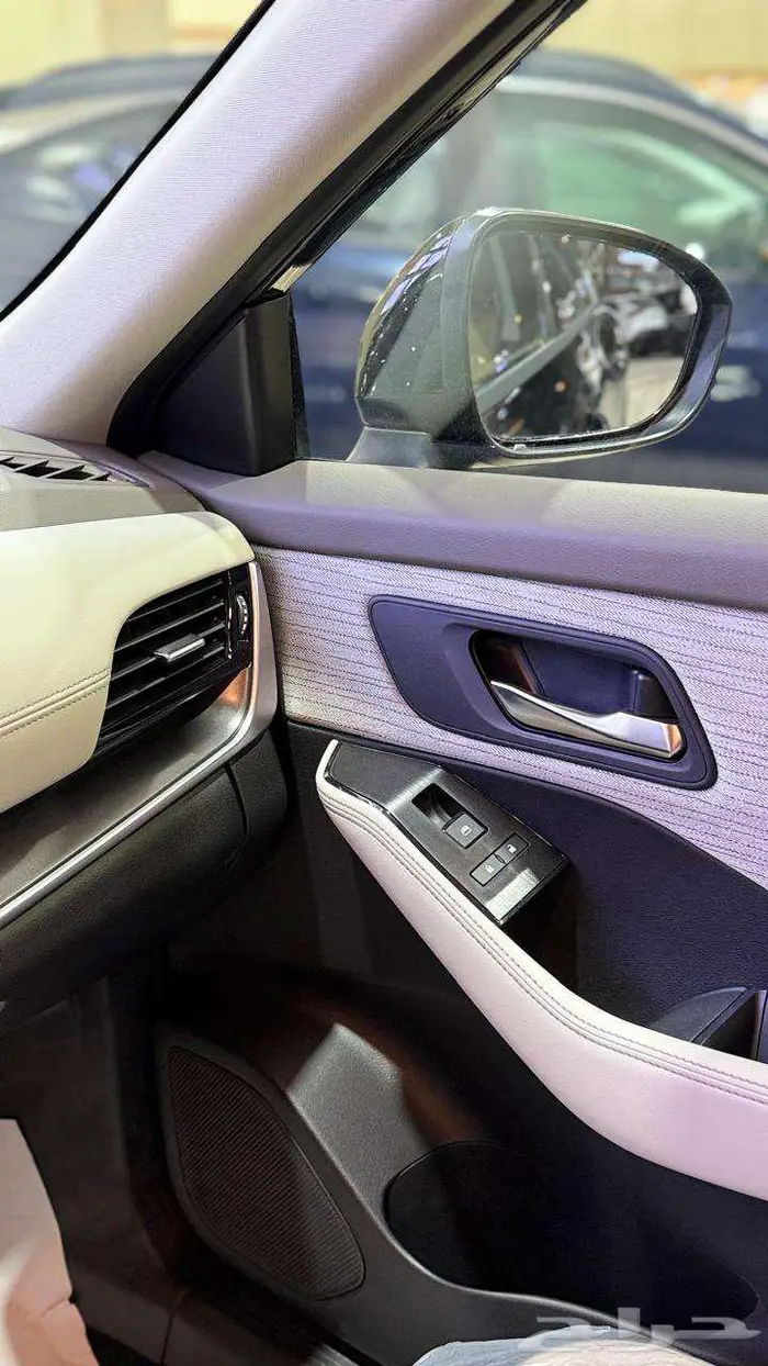 نيسان اكس - تريل 7 مقاعد بدون دبل 11