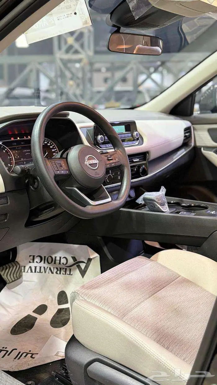 نيسان اكس - تريل 7 مقاعد بدون دبل 19