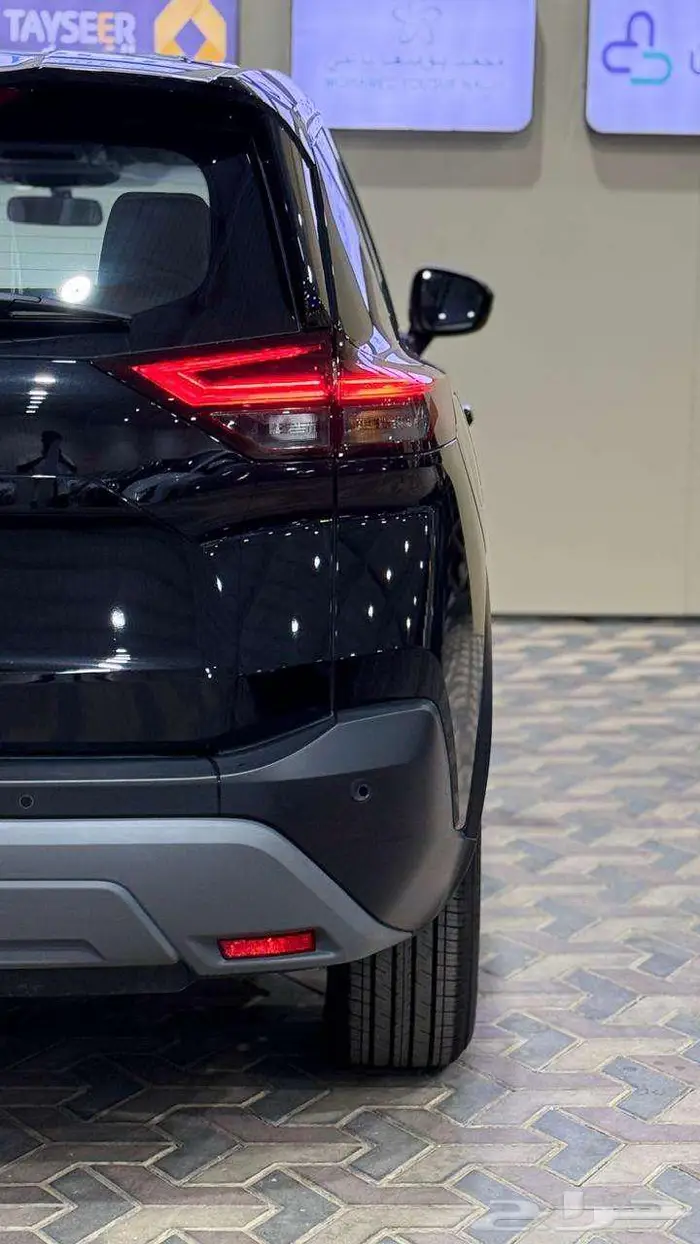 نيسان اكس - تريل 7 مقاعد بدون دبل 23